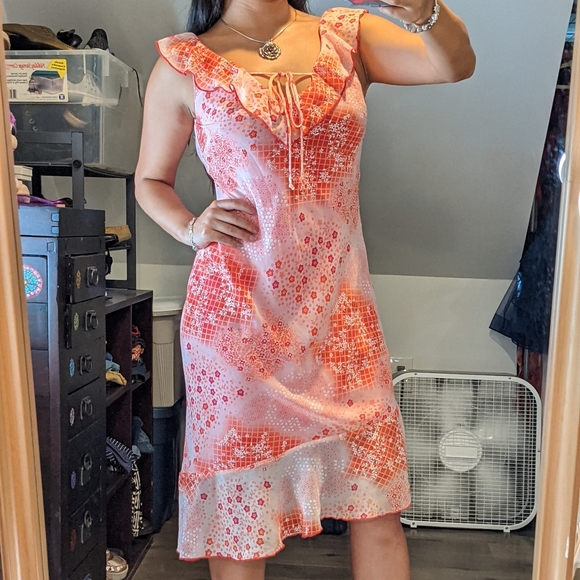 Hot Kiss Dresses & Skirts - Hot kiss orange floral Dress size M